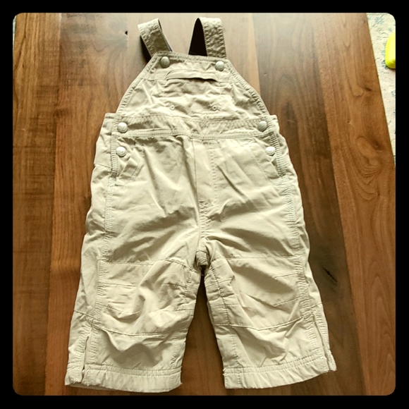Gap romper 6-12M - Picture 1 of 1